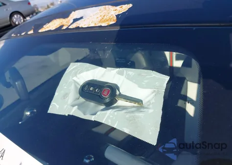 2012 Fiat 500 Lounge из США, поврежденный, VIN 3C3CFFCR5CT287694